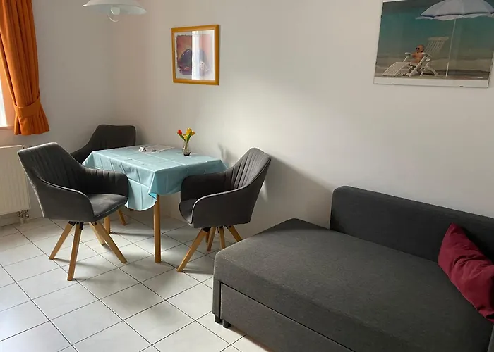 Haus Seewind Warnemuende _ Objekt *